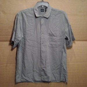 Arrow Short Sleeve Button Down Gray Black Plaid Shirt Medium (M)